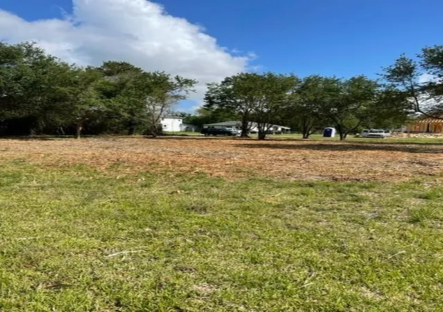 3rd image of 0 Moore, Hitchcock, TX 77563 | MLS# 78245082