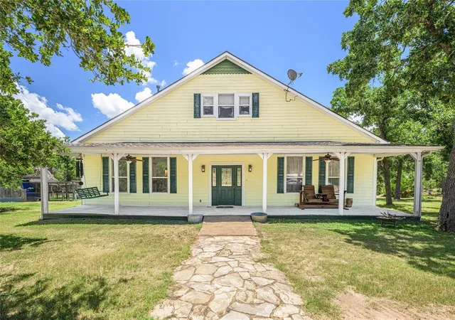 Homes for sale in Fayetteville, TX | 4310 Leslie Rd, Fayetteville, TX 78940 | MLS# 71083008