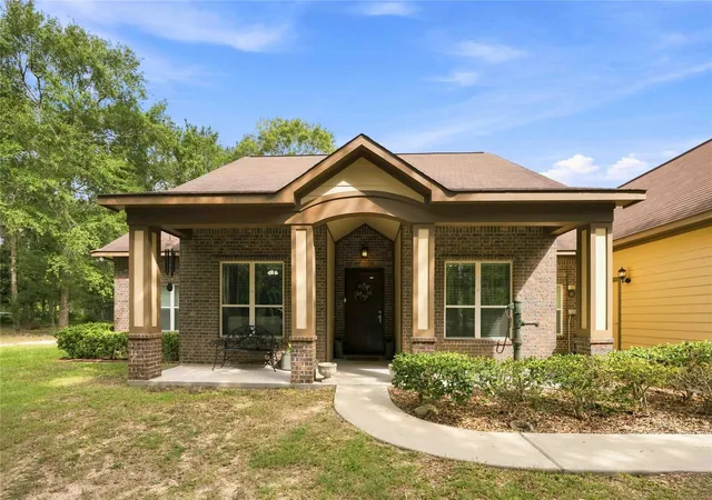 Photo 3 of Single family home for sale at 21015 Angus Dr, Cleveland, TX 77328 | MLS# 98210985 | Listing updated on 2026-08-24