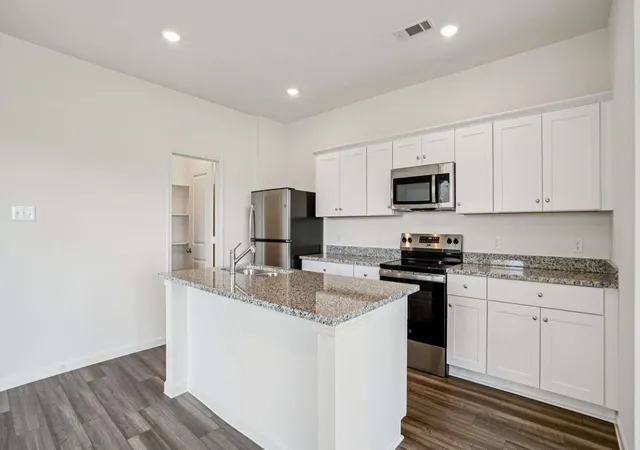 Photo 2 of Single family home for sale at 3414 Ridgeberry Glen Ln, Porter, TX 77365 | MLS# 23686668 | Listing updated on 2026-09-18