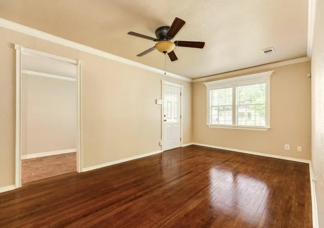 5th image of 229 Caladium St, Lake Jackson, TX 77566 | MLS# 37195002
