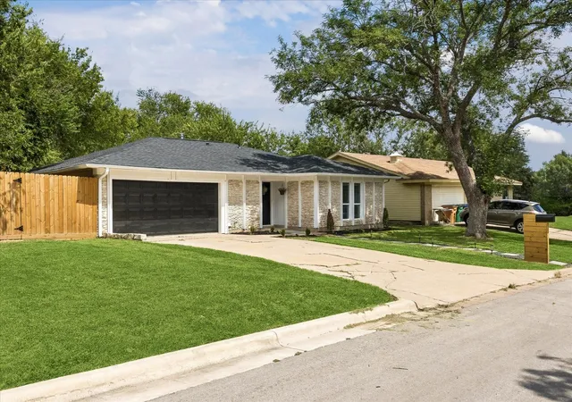 Photo 2 of Single family home for sale at 5203 Gladstone Dr, Austin, TX 78723 | MLS# 17182253 | Listing updated on 2026-09-05
