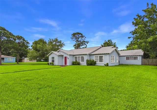 2nd image of 1101 15th Ave N, Texas City, TX 77590 | MLS# 36244134