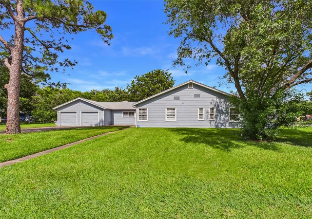 5th image of 1101 15Th Ave N, Texas City, TX 77590 | MLS# 36244134