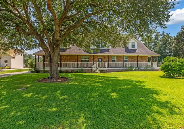 4th image of 3811 Westerdale Dr, Fulshear, TX 77441 | MLS# 98812268