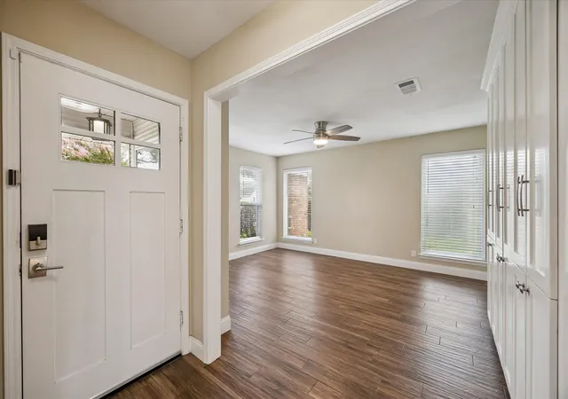 Photo 4 of Sale Pending at 3019 Triway Ln, Houston, TX 77043 | MLS# 39339269 | Listing updated on 2026-09-19