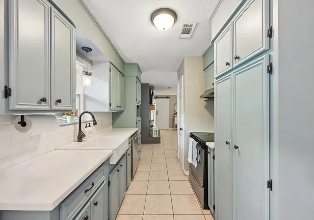 3rd image of 15638 Charolais Dr, Cypress, TX 77429 | MLS# 64433459