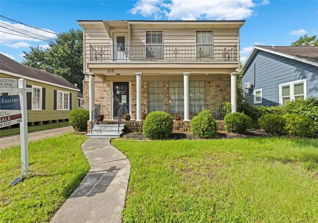 Photo 1 of Single family home for sale at 510 E Main St, Humble, TX 77338 | MLS# 92238960 | Listing updated on 2026-09-16
