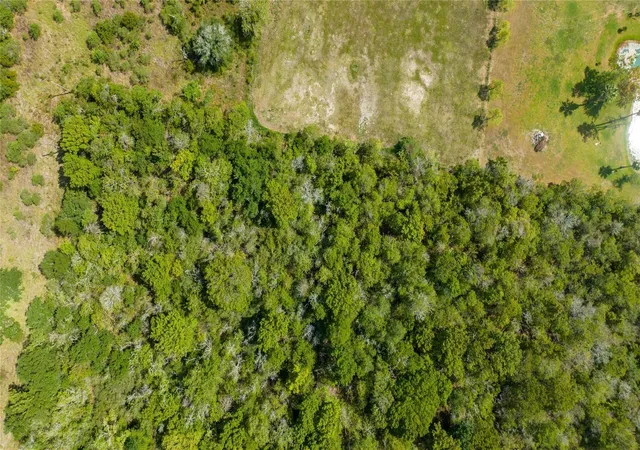 7th image of 8321 Fm 517 S, Dickinson, TX 77539 | MLS# 77266080