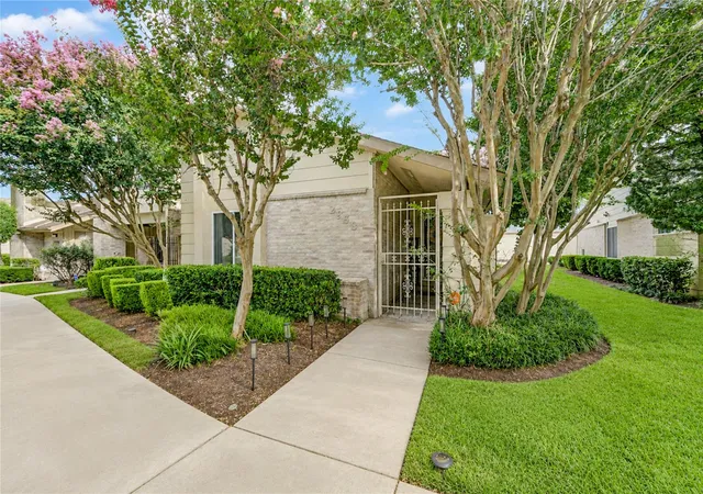 Photo 1 of Townhouse for sale at 2958 Meadowgrass Ln, Houston, TX 77082 | MLS# 1014670 | Listing updated on 2026-07-11