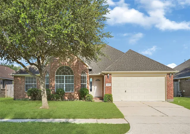 1st image of 4014 Redwood Arbor Ln, Fresno, TX 77545 | MLS# 49736154