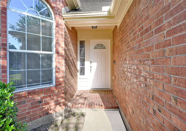 2nd image of 4014 Redwood Arbor Ln, Fresno, TX 77545 | MLS# 49736154