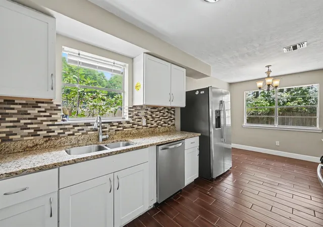 4th image of 3203 Dawnwood Dr, Spring, TX 77380 | MLS# 53680523