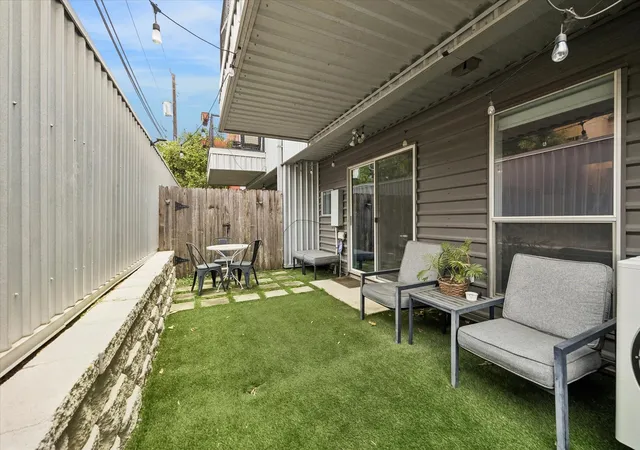20th image of 361 Sydnor St, Houston, TX 77020 | MLS# 42301606