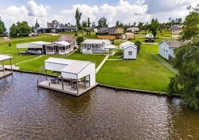 1st image of 122 Read Oak, Onalaska, TX 77360 | MLS# 41595305