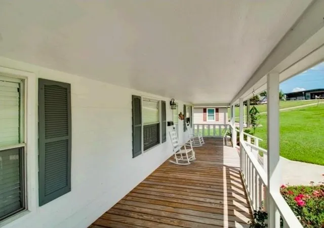 3rd image of 122 Read Oak, Onalaska, TX 77360 | MLS# 41595305