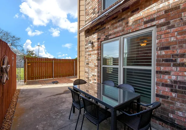 5th image of 1730 Avenue C #F, El Campo, TX 77437 | MLS# 3393068
