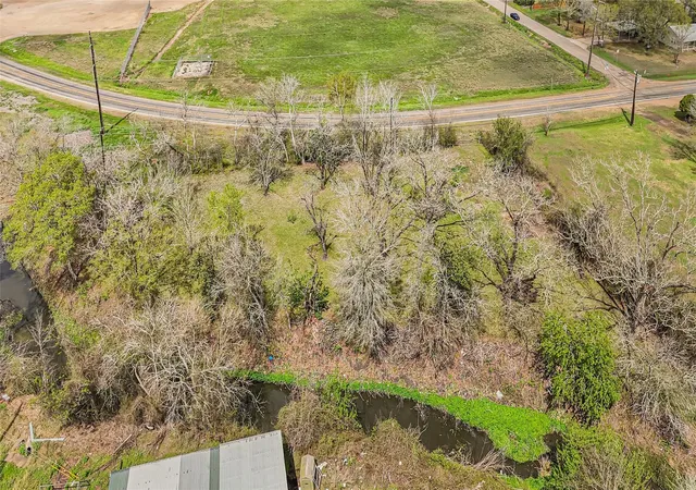 Photo 3 of Land for sale at 302 Blue Crk Rd, El Campo, TX 77437 | MLS# 67148252 | Listing updated on 2026-08-31