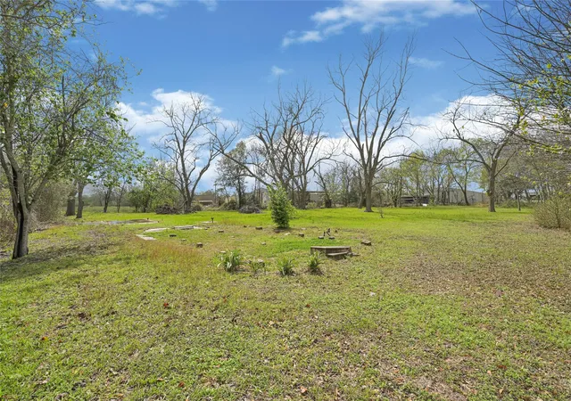Photo 4 of Land for sale at 302 Blue Crk Rd, El Campo, TX 77437 | MLS# 67148252 | Listing updated on 2026-08-31