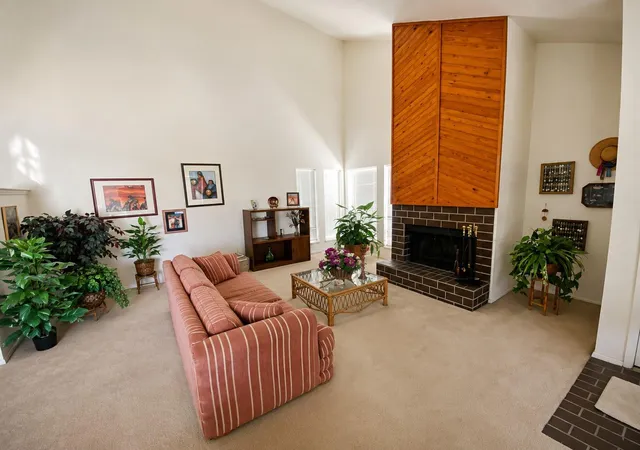 Photo 2 of Townhouse for sale at 7859 Green Lawn Dr #7859, Houston, TX 77088 | MLS# 42098806 | Listing updated on 2026-08-30