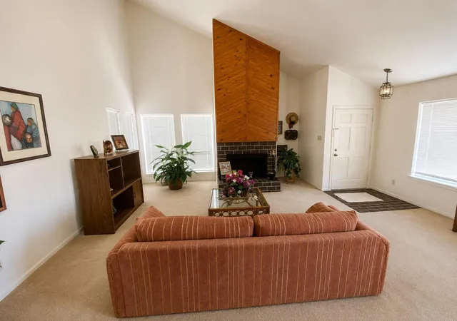 Photo 3 of Townhouse for sale at 7859 Green Lawn Dr #7859, Houston, TX 77088 | MLS# 42098806 | Listing updated on 2026-08-30