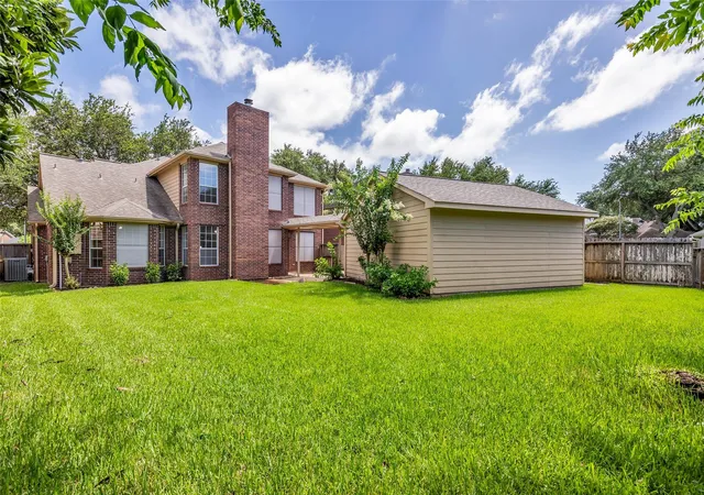 Photo 4 of Sale Pending at 4814 Dixie Ct, Sugar Land, TX 77478 | MLS# 43924927 | Listing updated on 2026-09-28