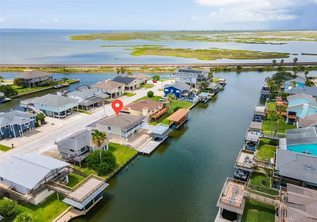 2nd image of 920 Bonita St, Bayou Vista, TX 77563 | MLS# 72330309