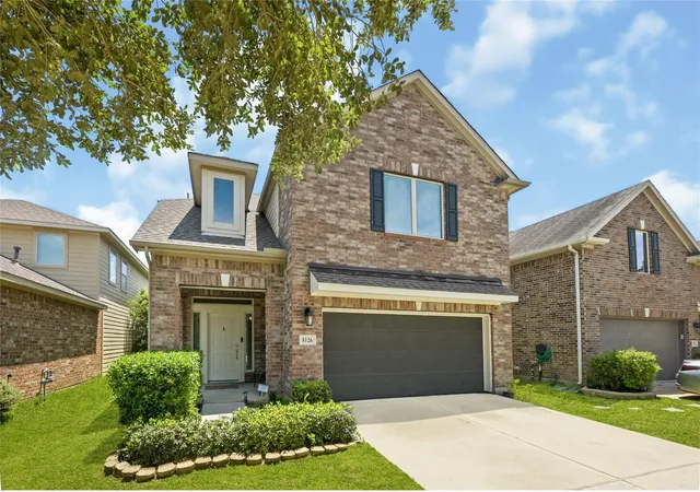 Photo 3 of Single family home for sale at 8126 Heartbrook Fld Ln, Cypress, TX 77433 | MLS# 94492539 | Listing updated on 2026-09-17