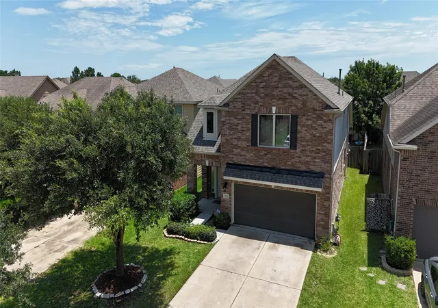 Photo 3 of Single family home for sale at 8126 Heartbrook Fld Ln, Cypress, TX 77433 | MLS# 94492539 | Listing updated on 2026-09-17