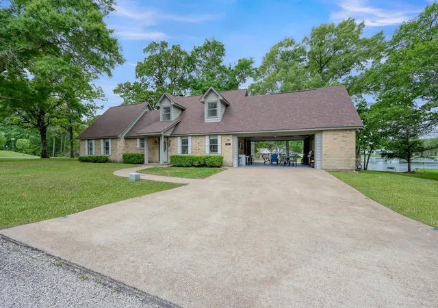 Homes for sale in Trinity, TX | 117 Brookside Dr, Trinity, TX 75862 | MLS# 88198966