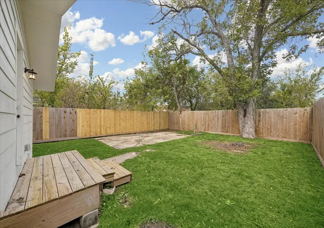 11th image of 3715 Rawley St, Houston, TX 77020 | MLS# 60929968