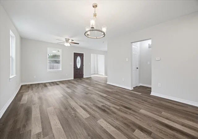4th image of 3715 Rawley St, Houston, TX 77020 | MLS# 60929968