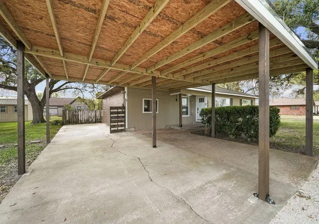 Homes for sale in Needville, TX | 3027 Poppy St, Needville, TX 77461 | MLS# 20090565