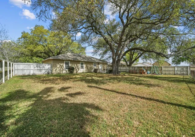 Homes for sale in Needville, TX | 3027 Poppy St, Needville, TX 77461 | MLS# 20090565