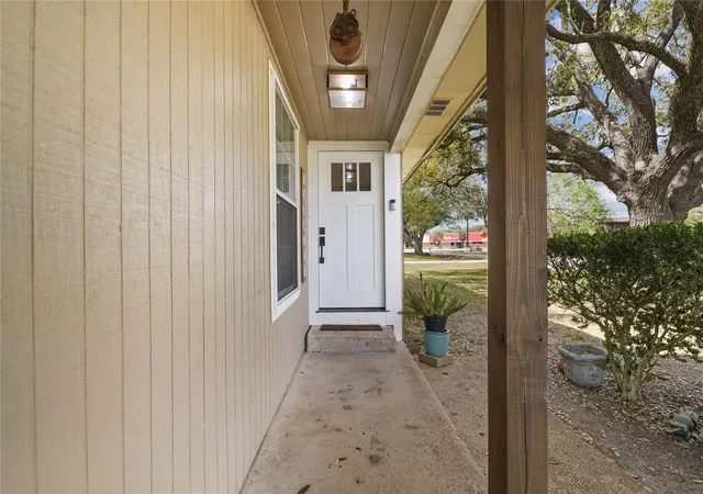 Homes for sale in Needville, TX | 3027 Poppy St, Needville, TX 77461 | MLS# 20090565