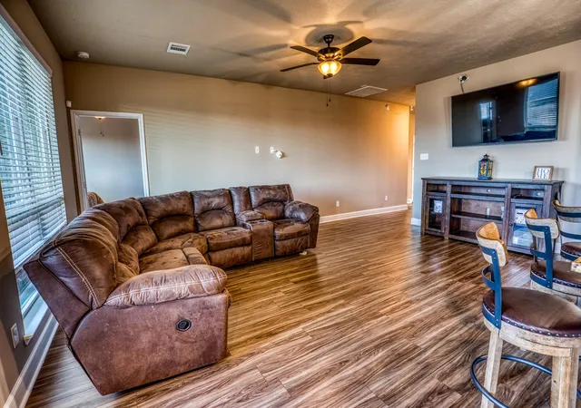 5th image of 2004 Vineyard Pass, Brenham, TX 77833 | MLS# 62053314