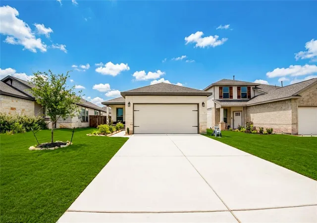 Photo 2 of Single family home for sale at 3016 Plateau Dr, Brookshire, TX 77423 | MLS# 42405827 | Listing updated on 2026-08-08
