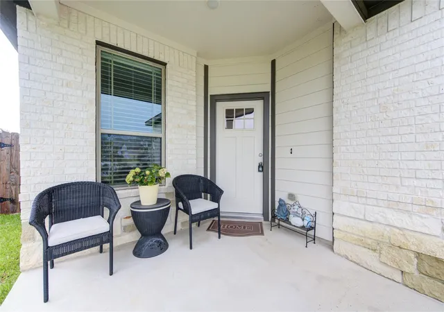 Photo 3 of Single family home for sale at 3016 Plateau Dr, Brookshire, TX 77423 | MLS# 42405827 | Listing updated on 2026-08-08