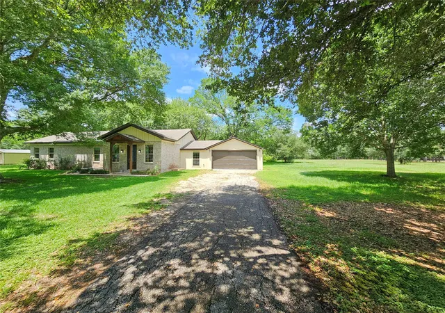 4th image of 459 Live Oak Rd, Wharton, TX 77488 | MLS# 77107050
