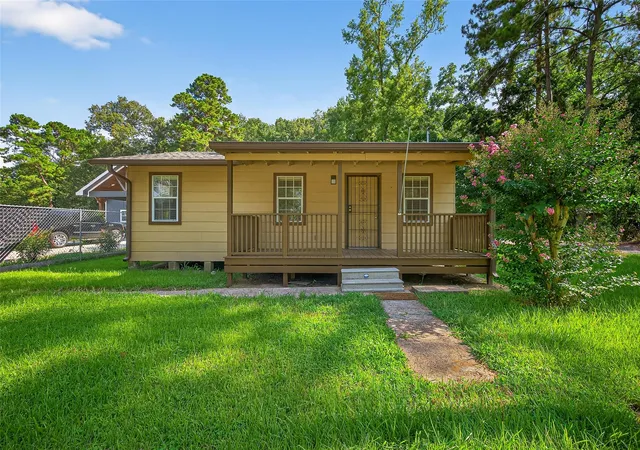 Photo 1 of Single family home for sale at 109 Meadows St, Cleveland, TX 77328 | MLS# 28170301 | Listing updated on 2026-06-30