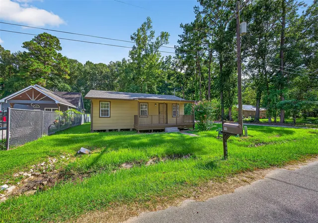 Photo 2 of Single family home for sale at 109 Meadows St, Cleveland, TX 77328 | MLS# 28170301 | Listing updated on 2026-06-30
