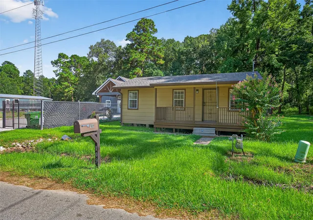 Photo 4 of Single family home for sale at 109 Meadows St, Cleveland, TX 77328 | MLS# 28170301 | Listing updated on 2026-06-30
