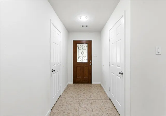 Photo 4 of Single family home for sale at 18919 Remington Springs Dr, Houston, TX 77073 | MLS# 27140797 | Listing updated on 2026-09-20