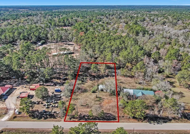Photo 3 of Sale Pending at 6931 Hidden Acres Dr, Cleveland, TX 77328 | MLS# 81401172 | Listing updated on 2026-08-28