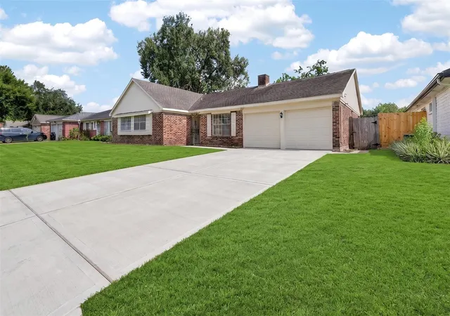 5th image of 11239 Carvel Ln, Houston, TX 77072 | MLS# 71124278