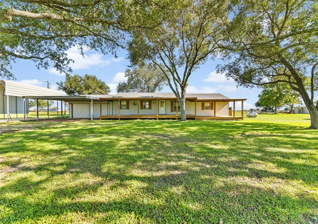 1st image of 725 Cr 428, Lolita, TX 77971 | MLS# 21979207