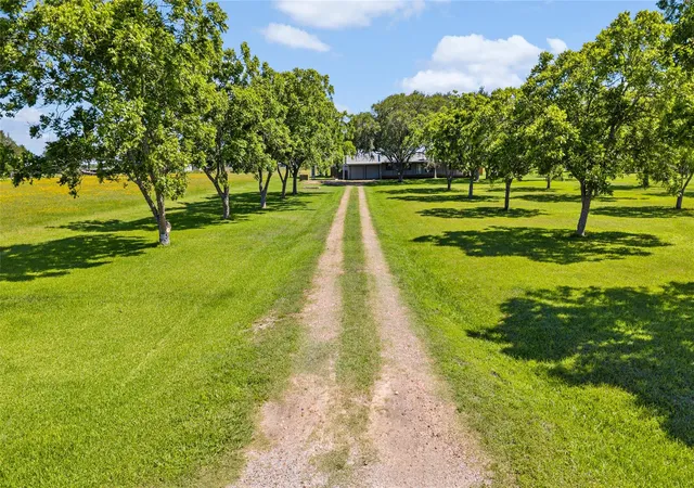 3rd image of 725 Cr 428, Lolita, TX 77971 | MLS# 21979207