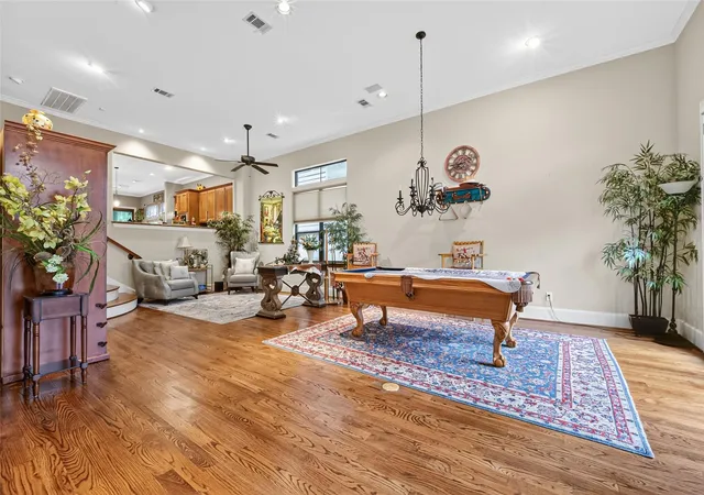 Photo 3 of Townhouse for sale at 2334 Camden Dr, Houston, TX 77021 | MLS# 51977544 | Listing updated on 2026-09-12