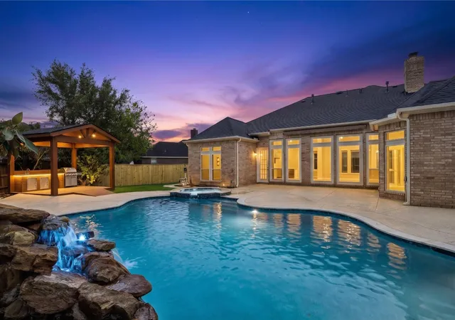 1st image of 7503 Northwoods Dr, Sugar Land, TX 77479 | MLS# 26093286