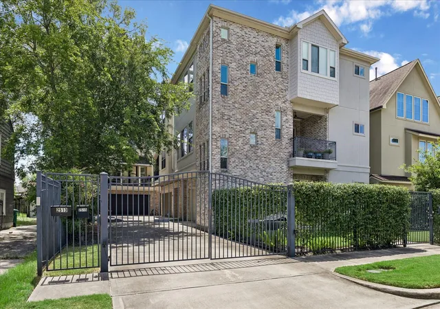 1st image of 2513 Mcclendon St, Houston, TX 77030 | MLS# 44294579